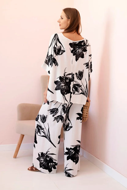 Овърсайз дамски комплект от вискоза с флорален десен ART24107