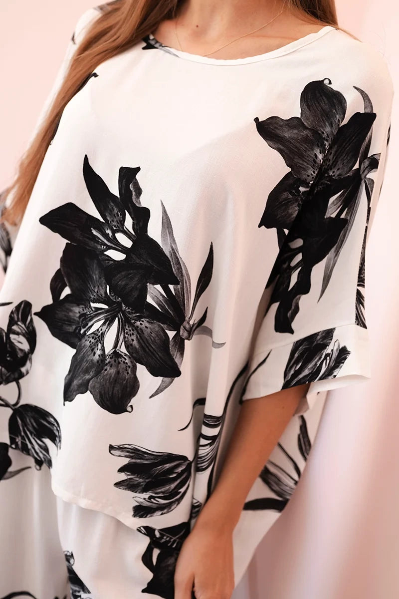 Овърсайз дамски комплект от вискоза с флорален десен ART24107