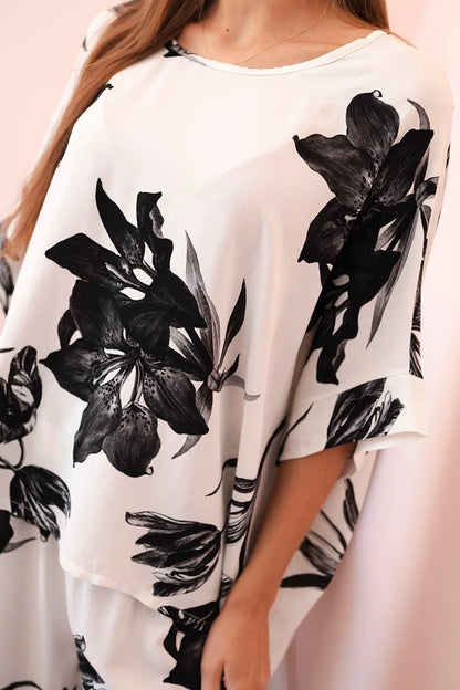 Овърсайз дамски комплект от вискоза с флорален десен ART24107