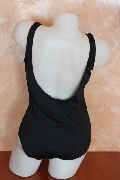 Цял бански с меки чаши Сарина