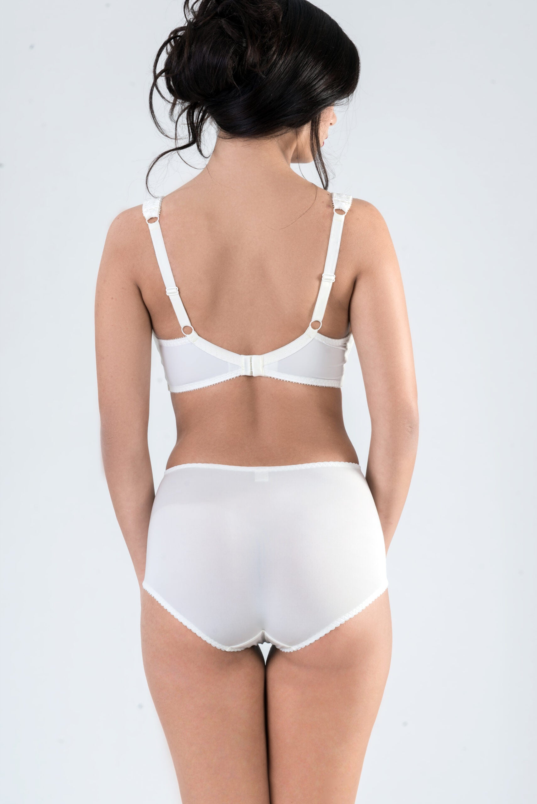 Дамски сутиен Ines Soft