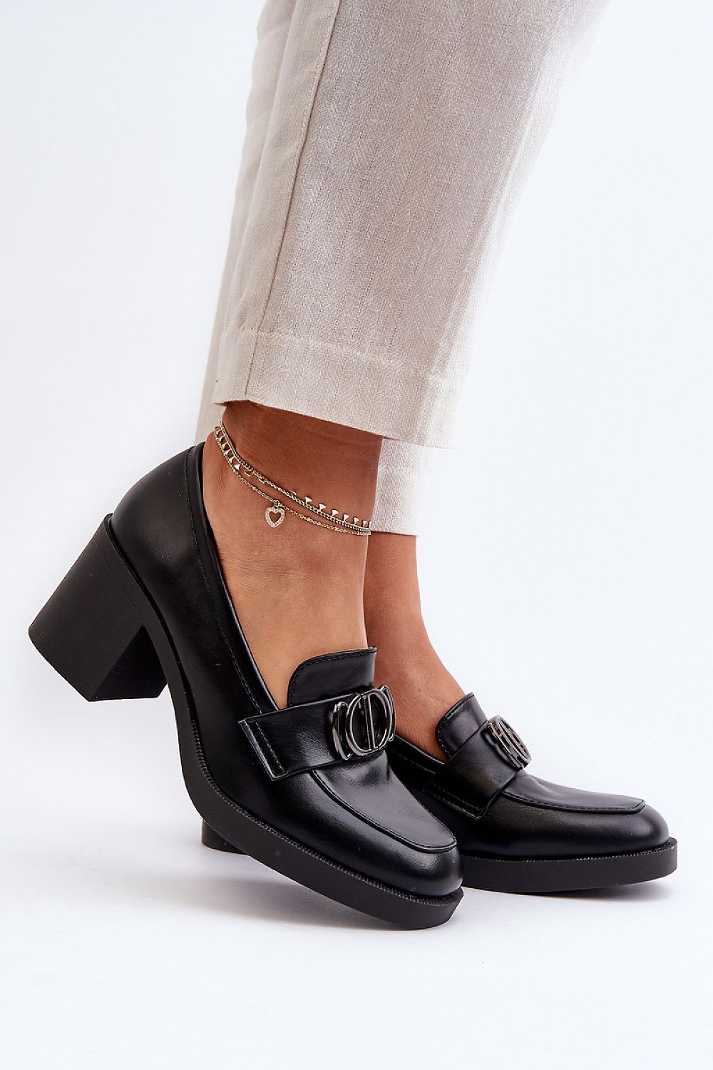  Ниски обувки с ток model 195401 Step in style 