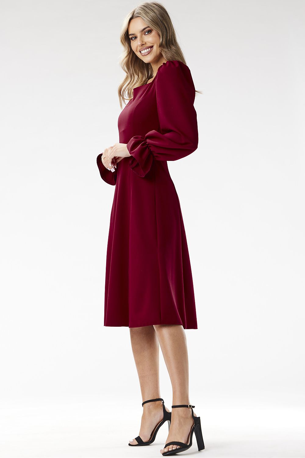  Коктейлна рокля model 204267 awama 