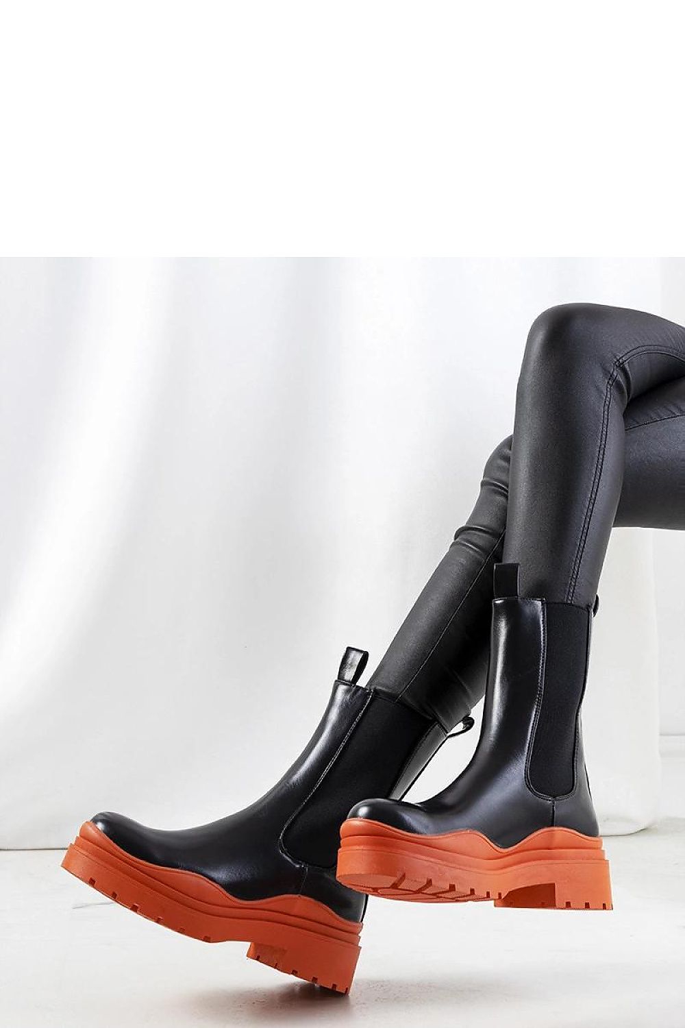  Ботуши model 204639 Solea 