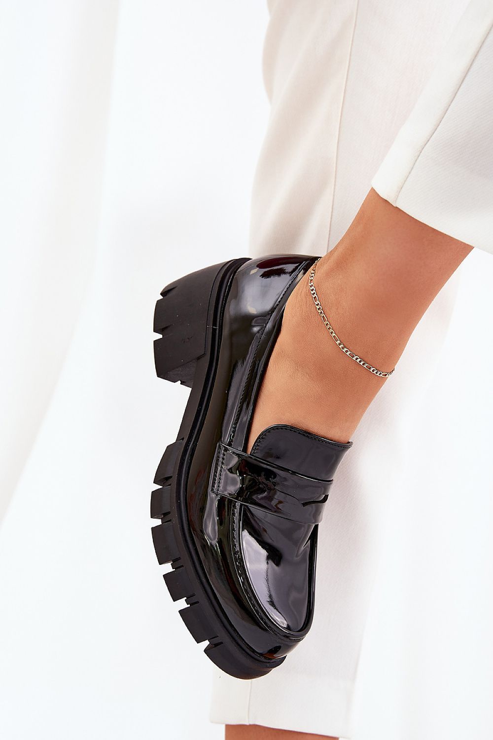  Ниски обувки с ток model 211124 Step in style 