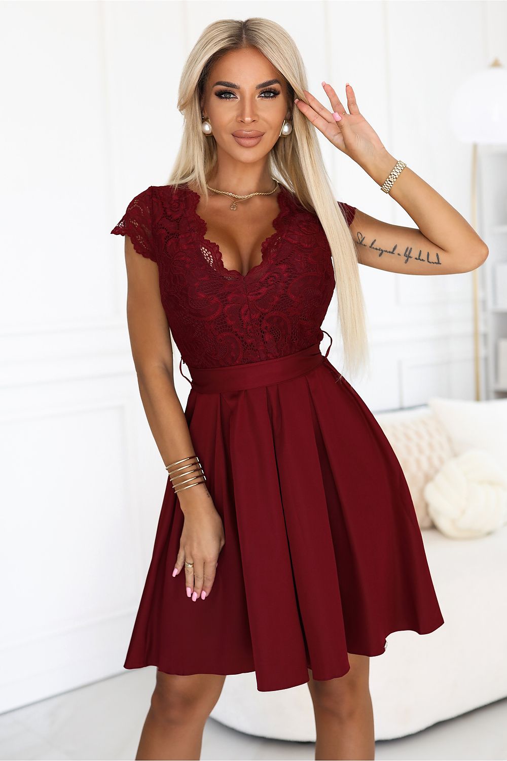  Вечерна рокля model 216452 Numoco 