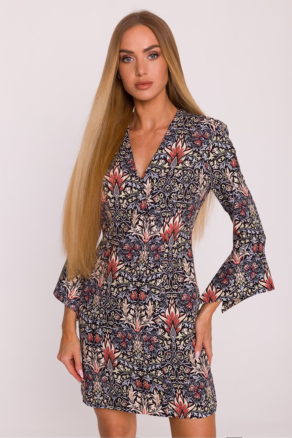  Дневна рокля model 216598 Moe 