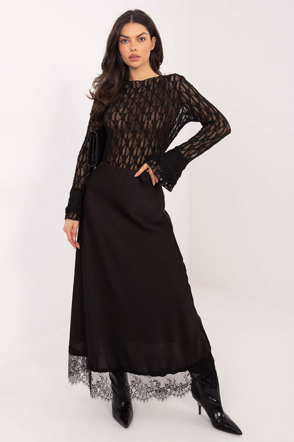  Коприна с дантела model 222446 Italy Moda 