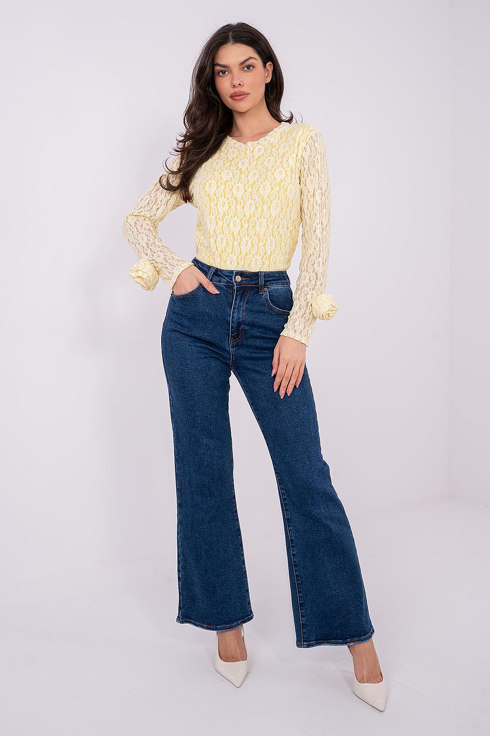  Коприна с дантела model 222453 Italy Moda 
