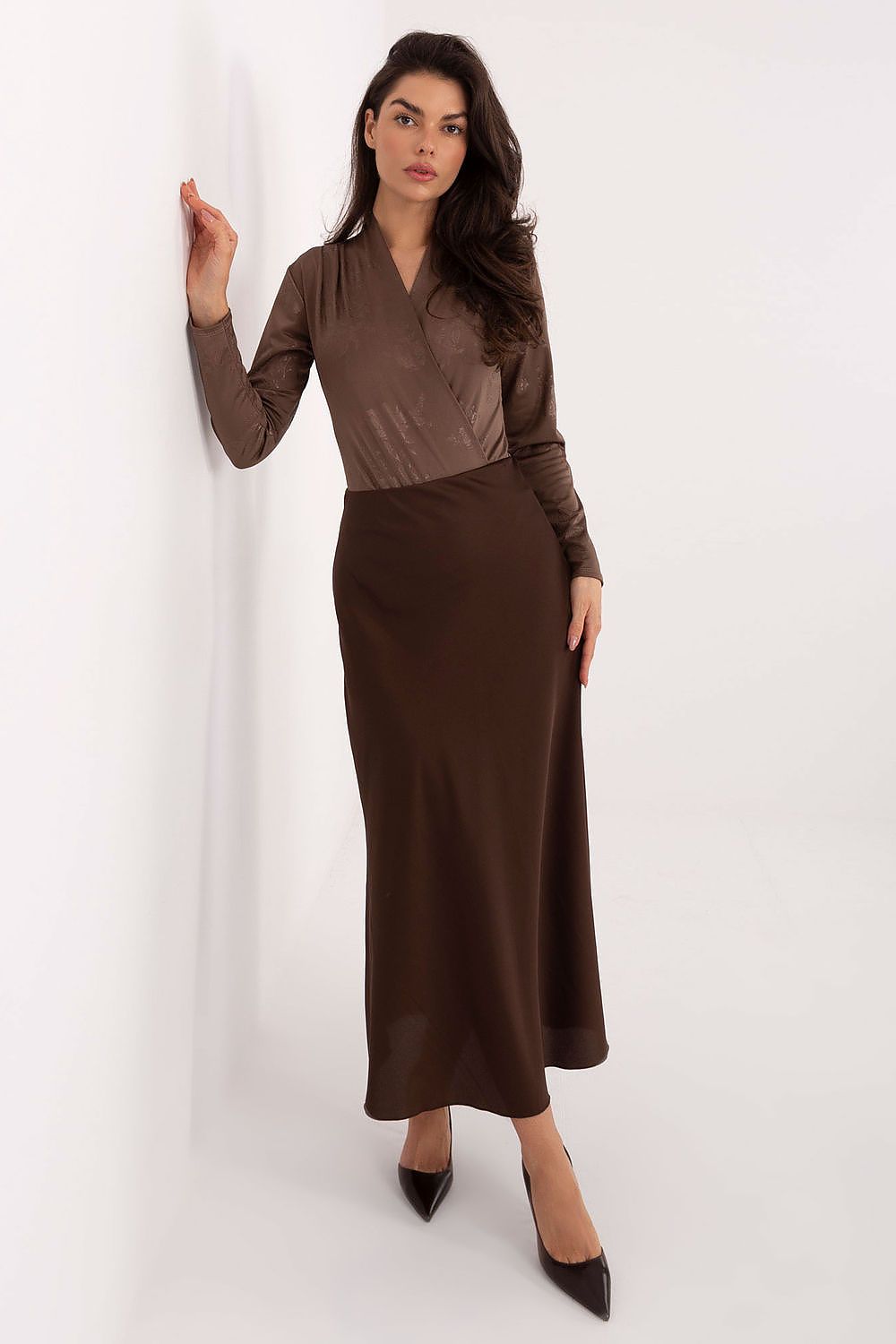  Оформяне на тялото model 222878 Italy Moda 