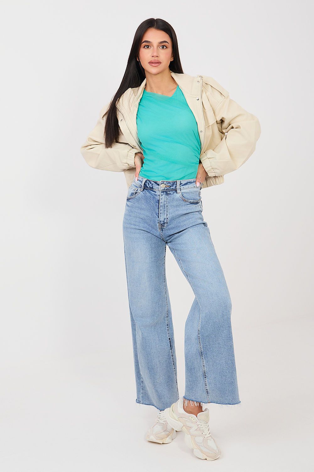  Оформяне на тялото model 223389 Italy Moda 