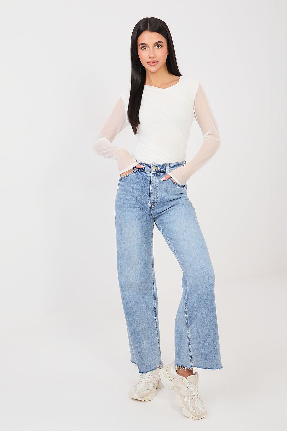  Оформяне на тялото model 223390 Italy Moda 