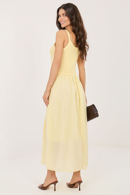  Дневна рокля model 228477 Italy Moda 