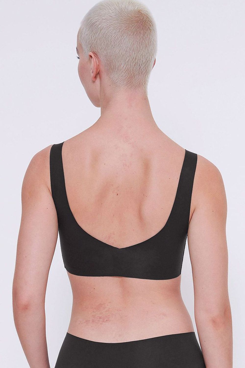  Спортен сутиен model 229972 Sloggi 