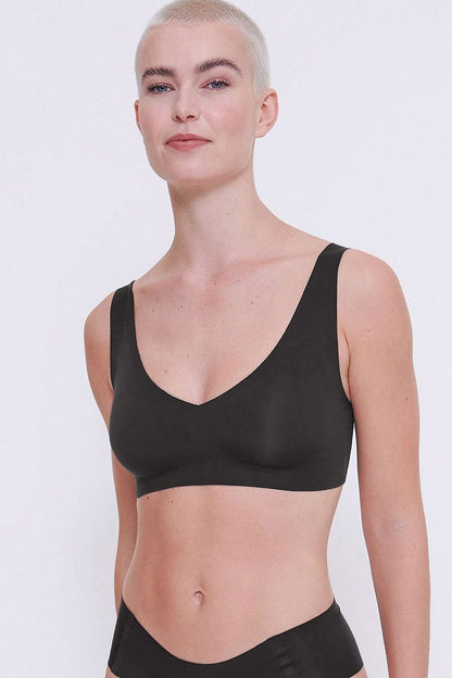  Спортен сутиен model 229972 Sloggi 