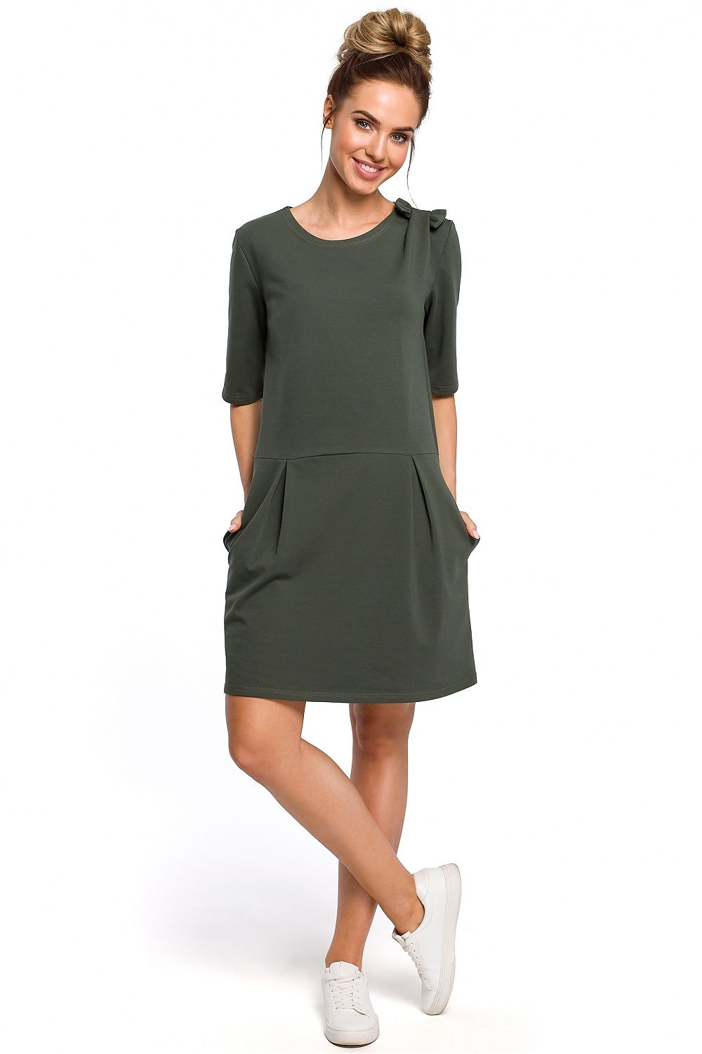  Дневна рокля model 127559 Moe 