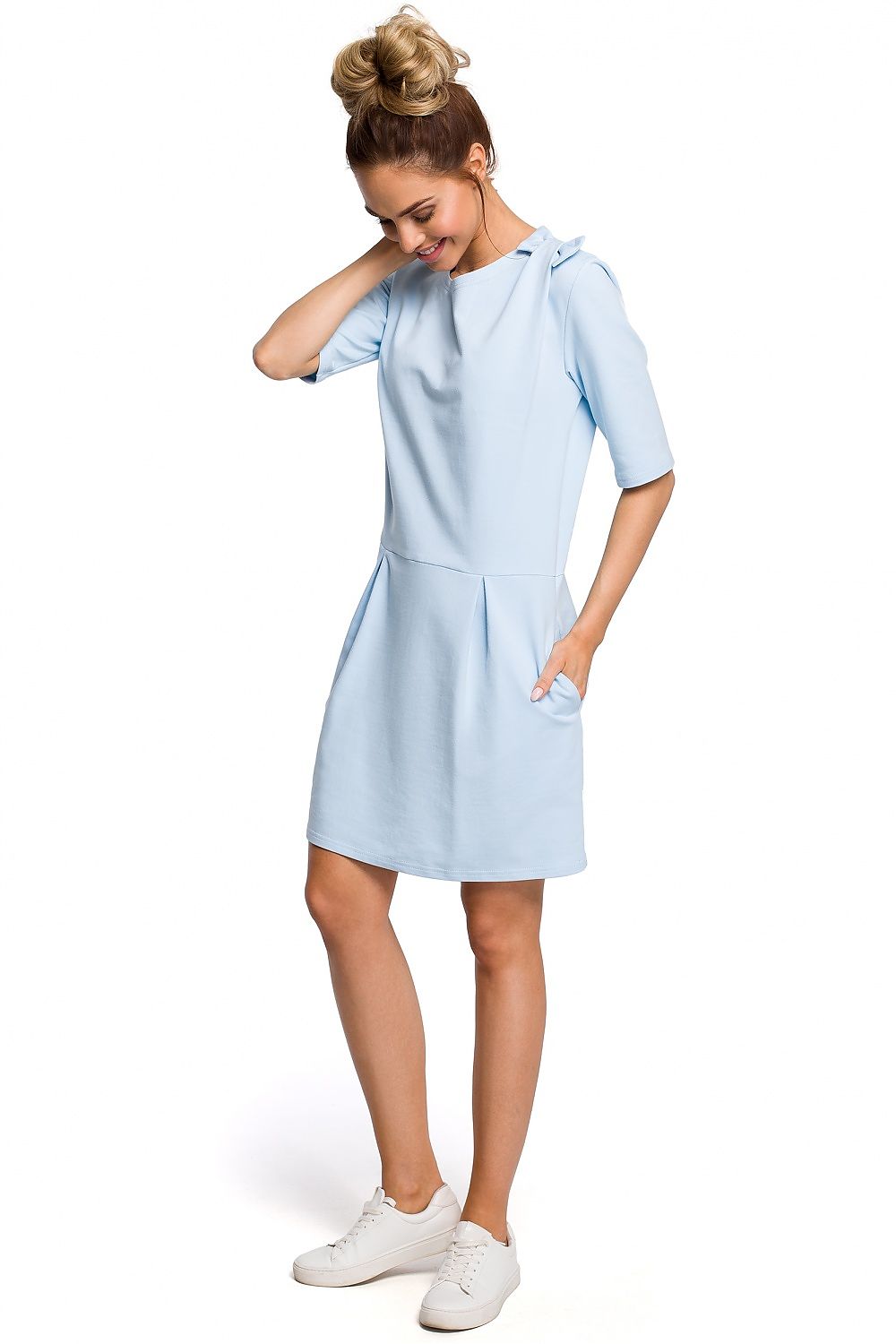  Дневна рокля model 127561 Moe 