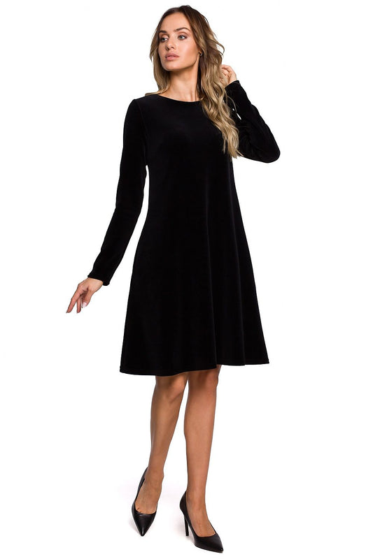  Коктейлна рокля model 149953 Moe 