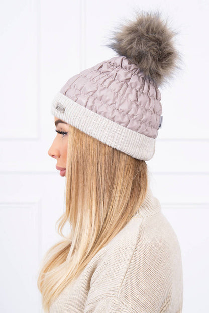 Дамска шапка с помпон K160