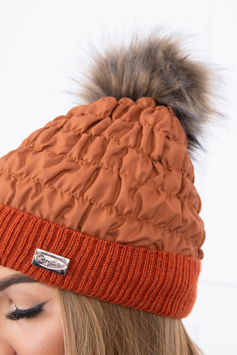 Дамска шапка с помпон K160