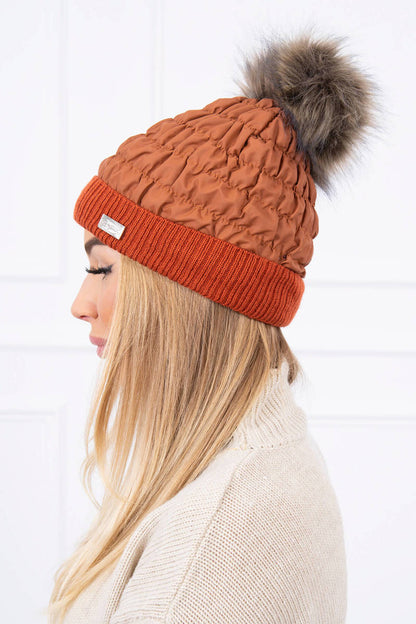 Дамска шапка с помпон K160