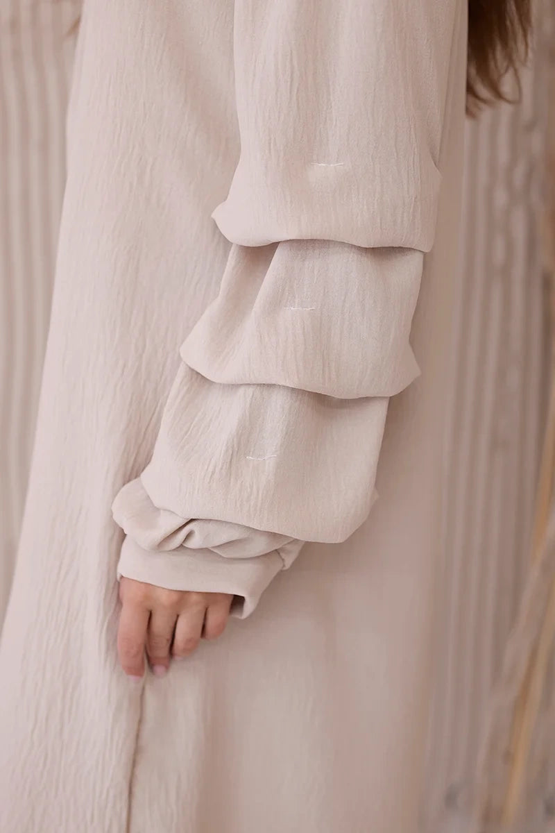 Испанска рокля с декоративни ръкави ИТ-19