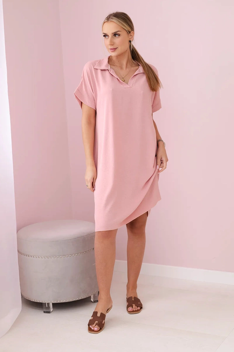 Рокля с V-образно деколте и яка ИТ-33