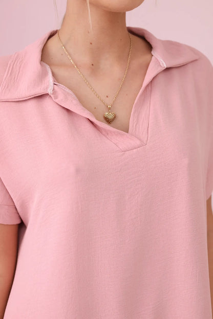 Рокля с V-образно деколте и яка ИТ-33