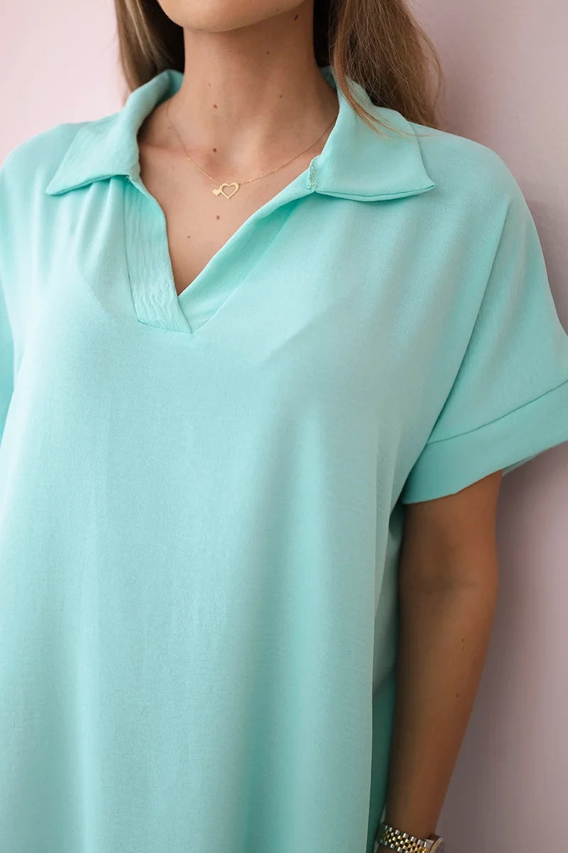 Рокля с V-образно деколте и яка ИТ-33