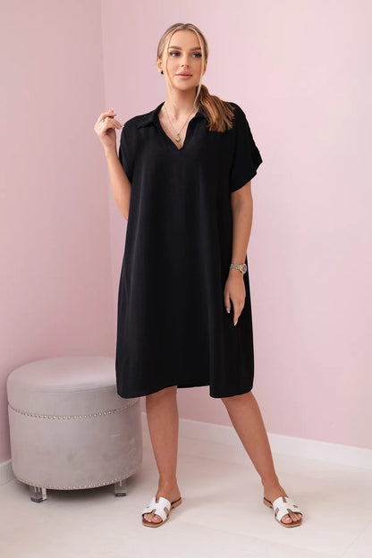 Рокля с V-образно деколте и яка ИТ-33