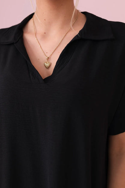 Рокля с V-образно деколте и яка ИТ-33