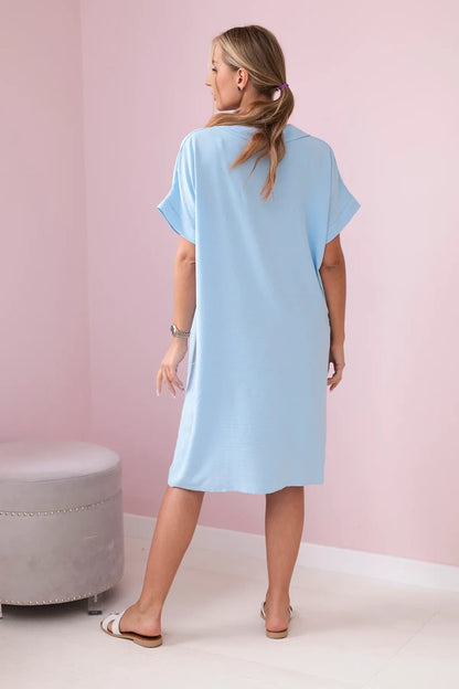 Рокля с V-образно деколте и яка ИТ-33