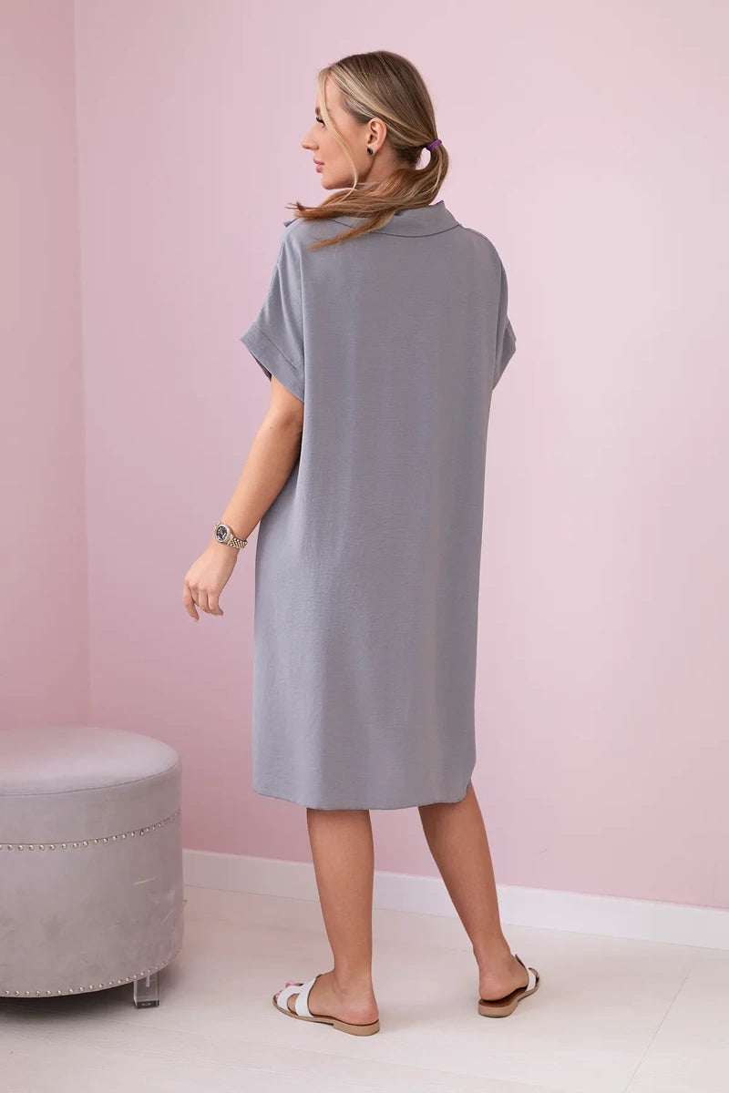 Рокля с V-образно деколте и яка ИТ-33