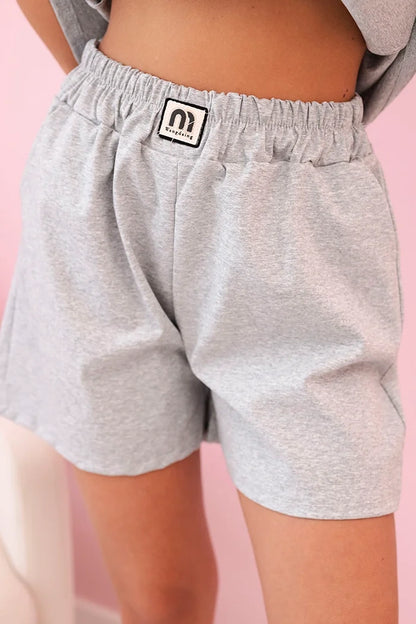 Дамски комплект от блуза с къс ръкав и къси панталонки с ластик ИТ-71