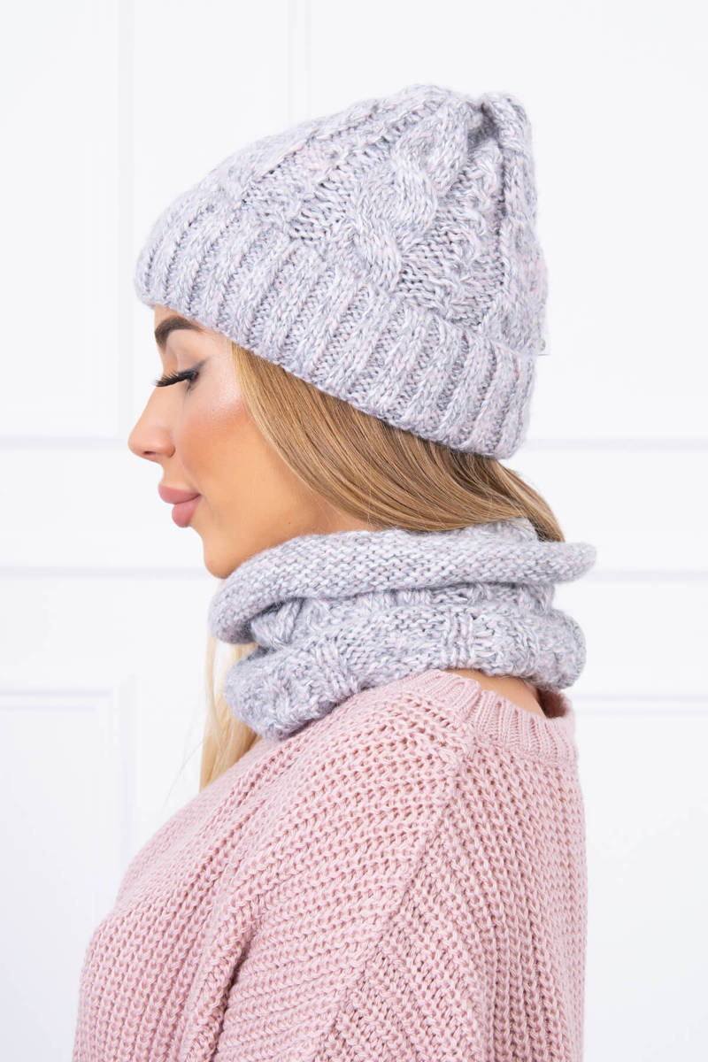 Дамски комплект от шапка с шал K153