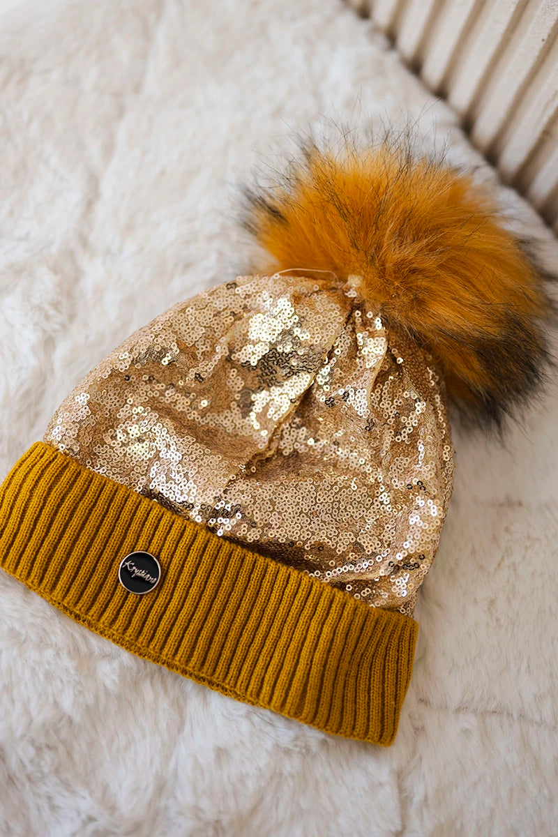 Дамска шапка с пайети K198