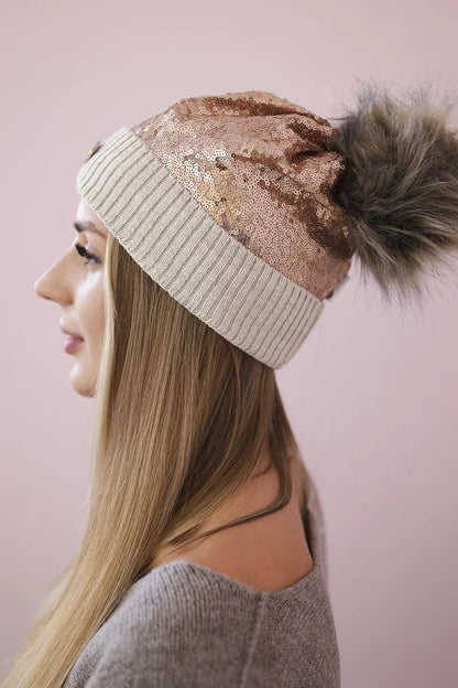 Дамска шапка с пайети K198