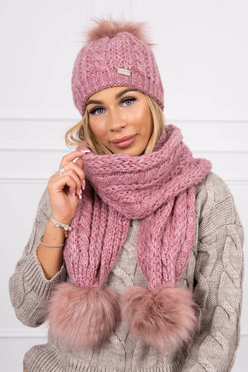 Дамски комплект от шапка с шал K199