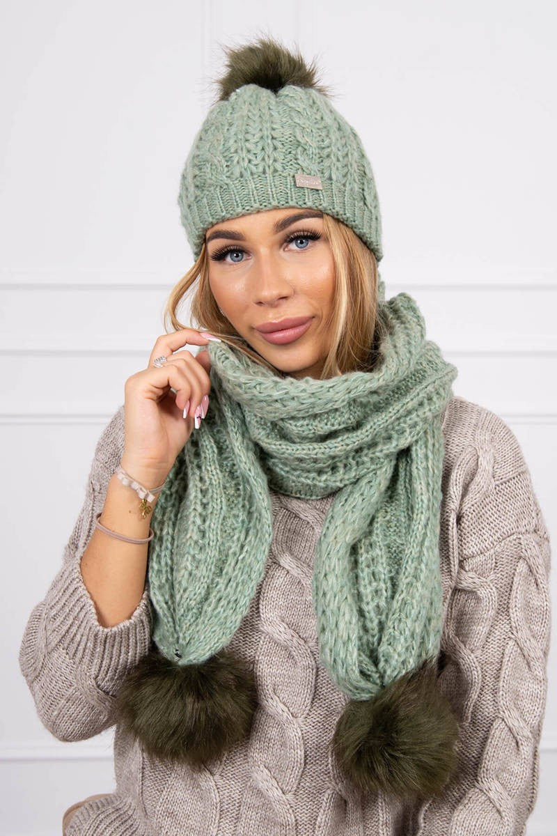 Дамски комплект от шапка с шал K199