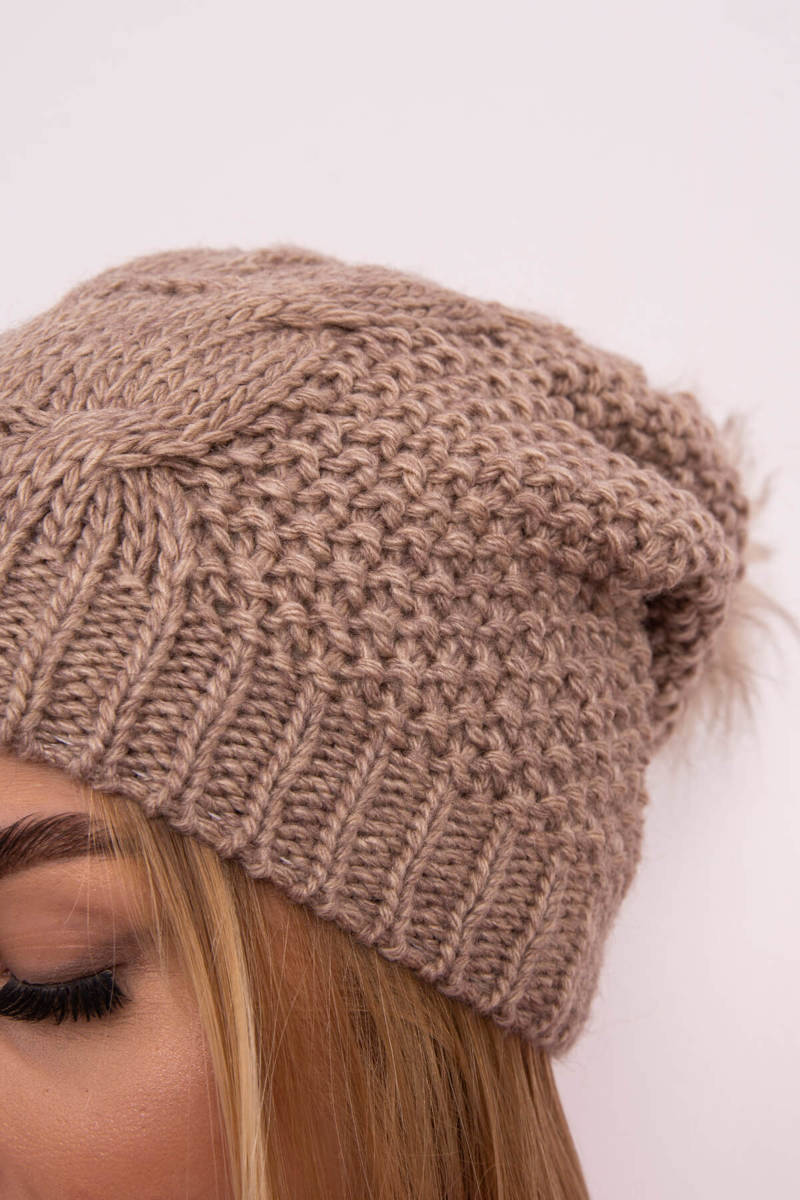 Дамска шапка с полар Сандра K210