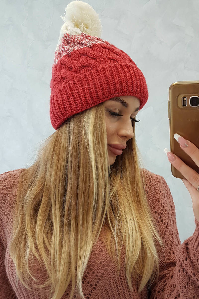 Дамска шапка с полар Илона K218