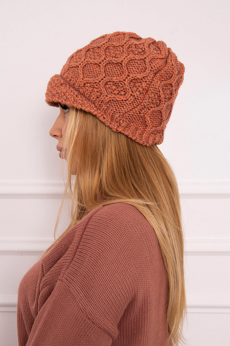 Дамска шапка с полар Roma Bis K235