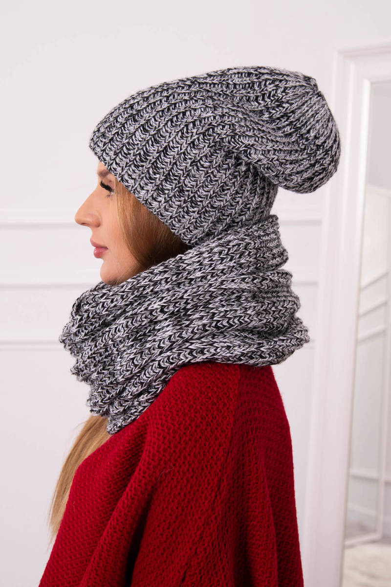 Дамски комплект от шапка с шал Bona K261