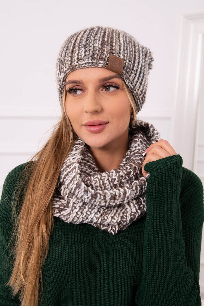 Дамски комплект от поларена шапка с шал Wiwiana K273