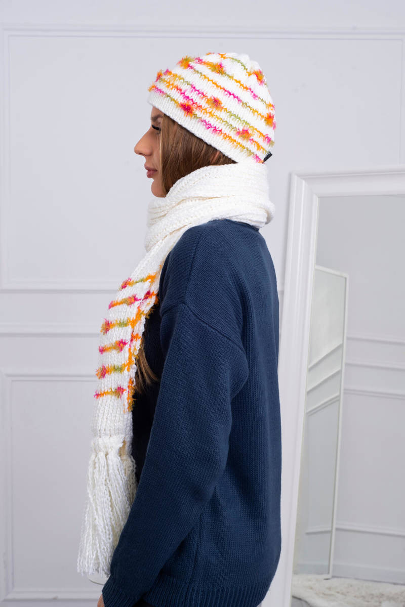 Дамски комплект от шапка с шал Аника K304