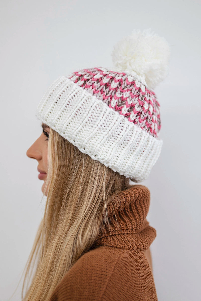 Шапка с помпон Ellen K325