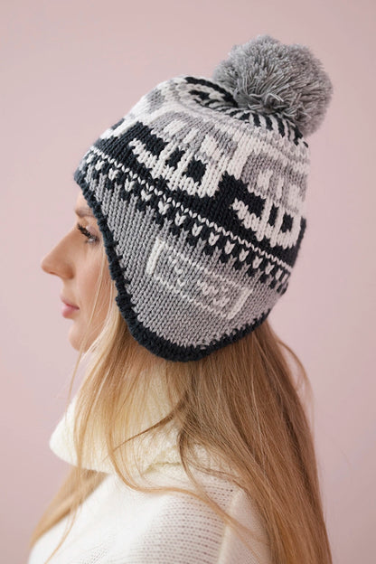 Шапка с помпон Rosa K368