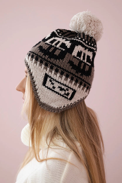 Шапка с помпон Rosa K368