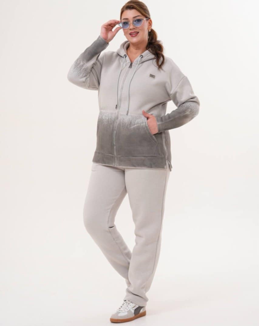 Ватиран комплект от суитшърт с панталони Карина