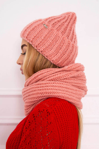 Дамски комплект от шапка с шал P100